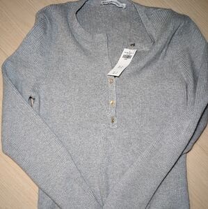 Abercrombie Light Gray Ribbed Long Sleeve Henley Top